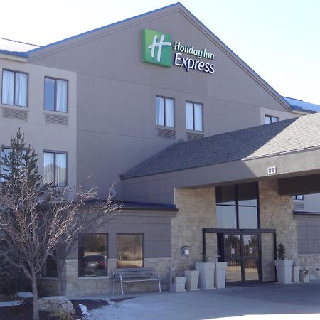 Holiday Inn Express Hotel Kansas City - Bonner Springs By Ihg Экстерьер фото