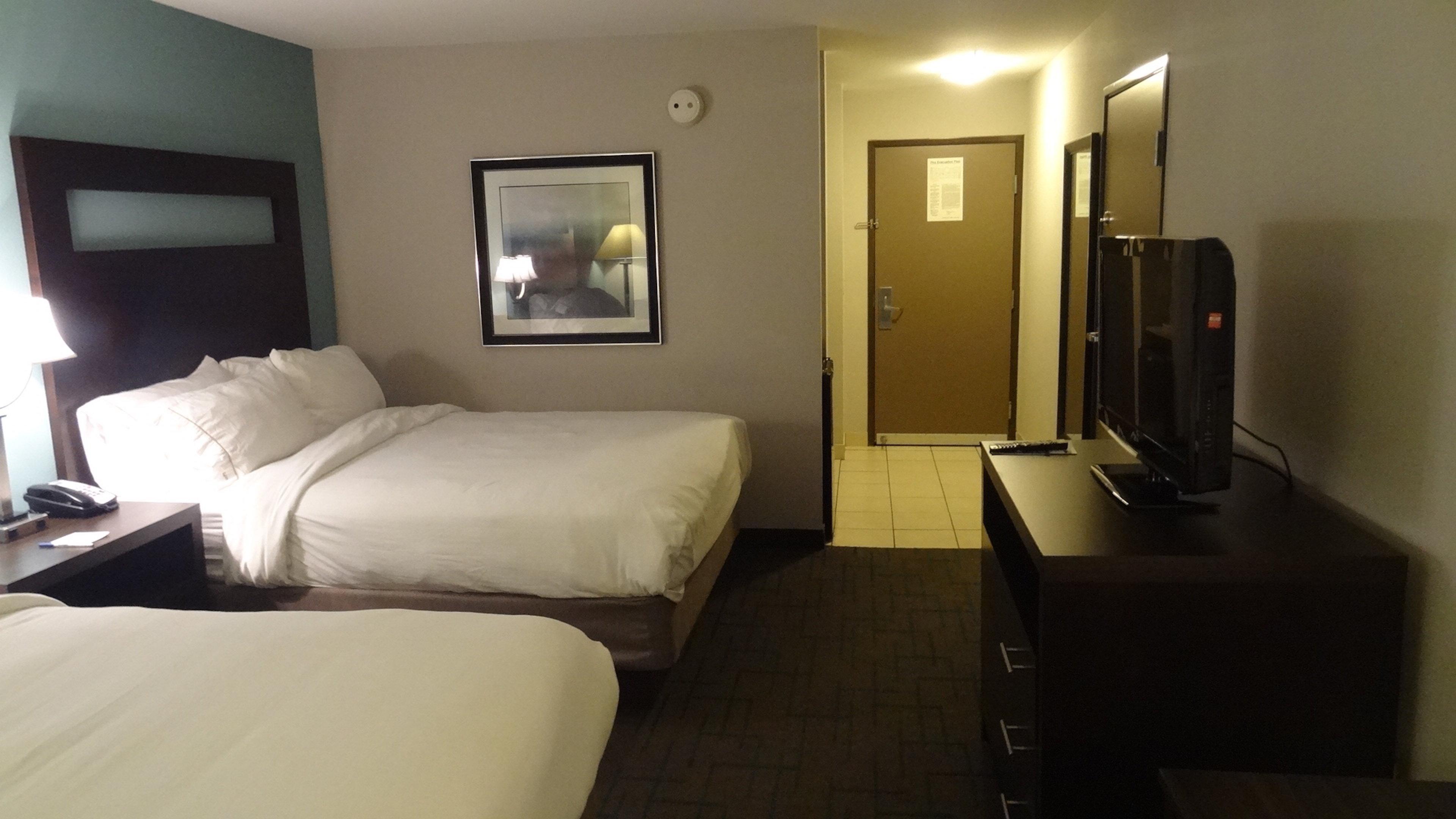 Holiday Inn Express Hotel Kansas City - Bonner Springs By Ihg Экстерьер фото