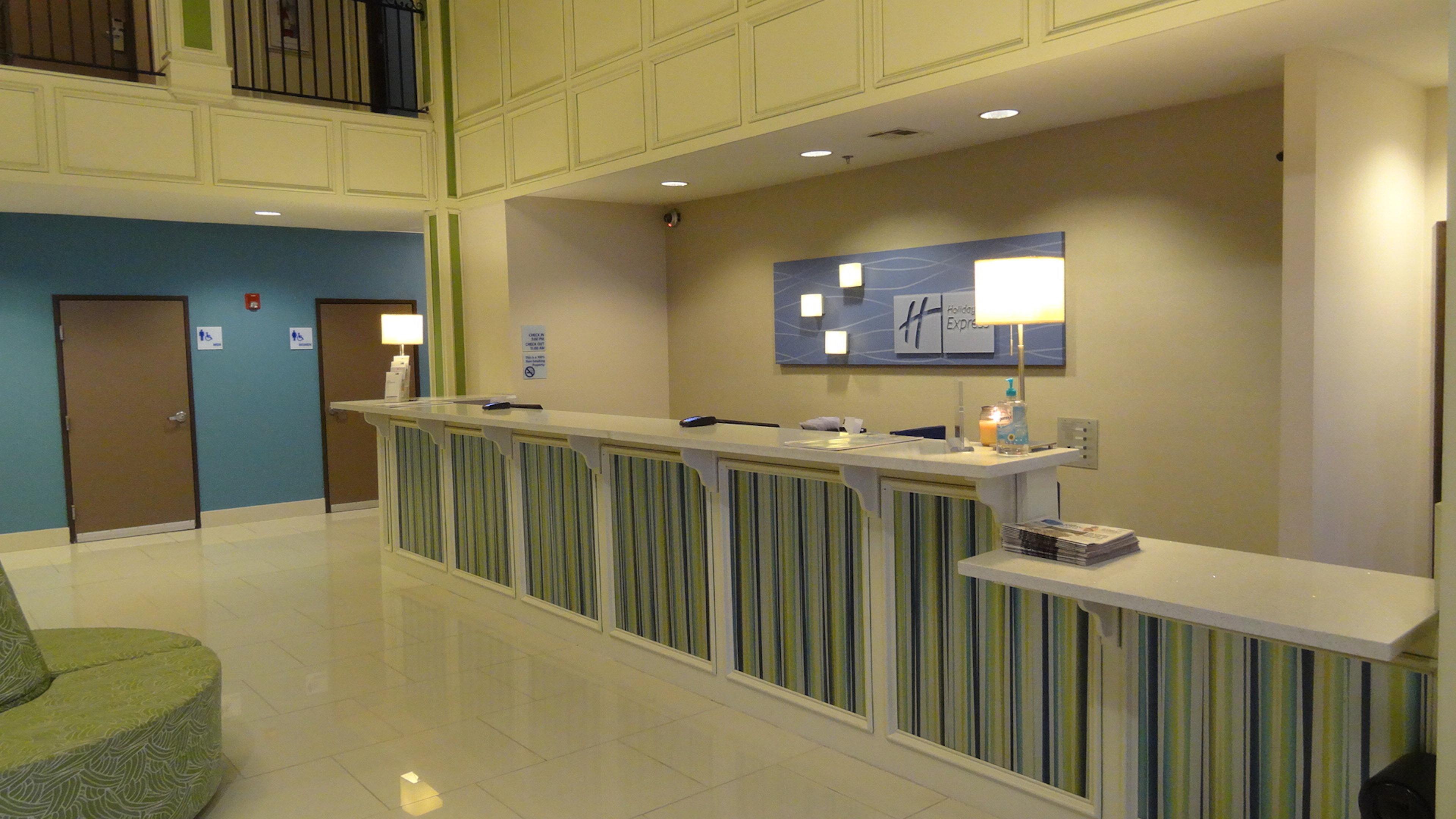 Holiday Inn Express Hotel Kansas City - Bonner Springs By Ihg Экстерьер фото