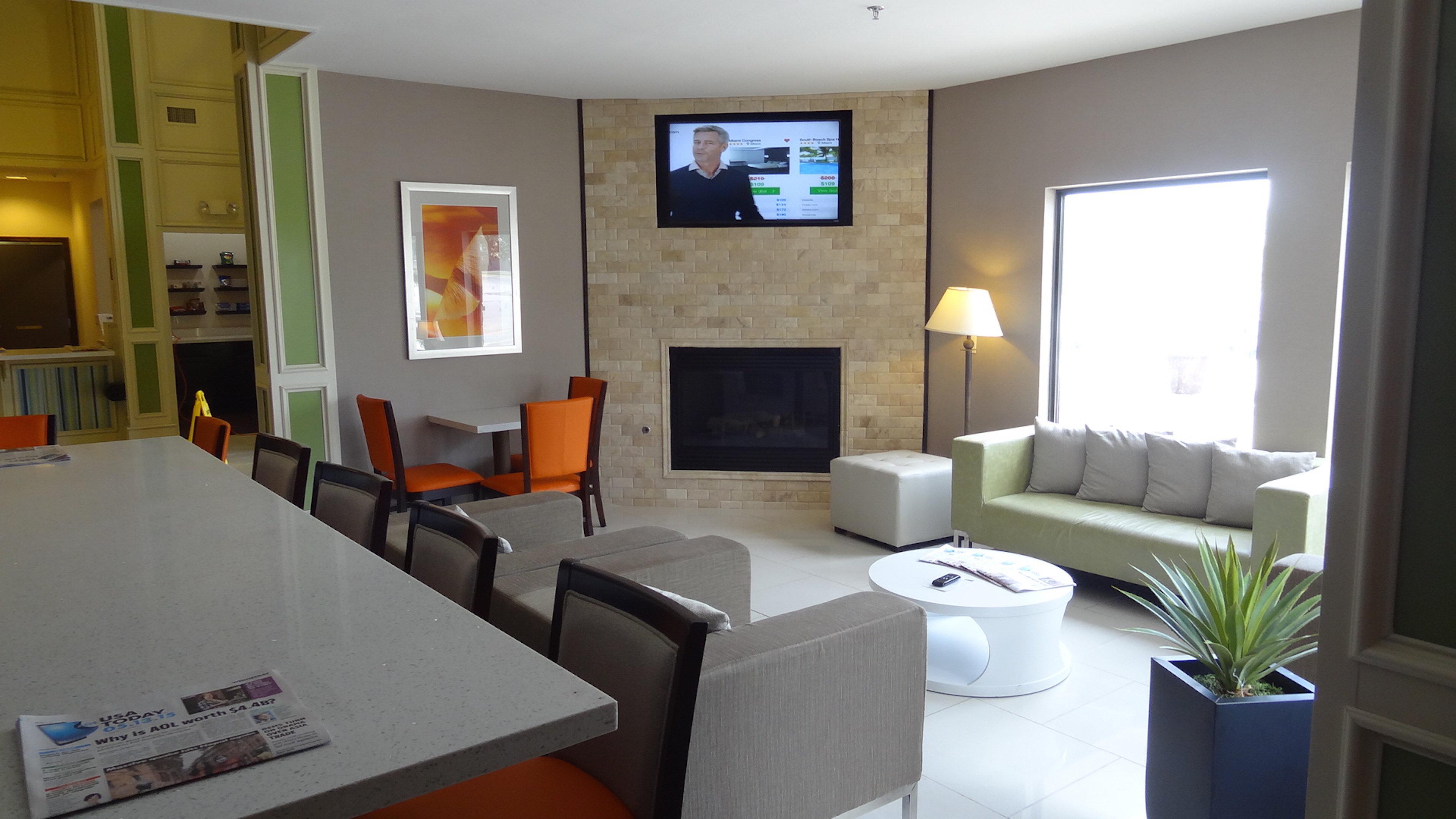 Holiday Inn Express Hotel Kansas City - Bonner Springs By Ihg Экстерьер фото